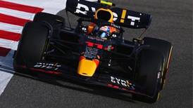 Checo Pérez tiene claro que el rival a vencer en el GP de Bahrein será Ferrari