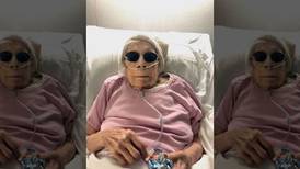 Mujer de 105 años venció  al COVID-19 con una dieta de pasas empapadas en ginebra