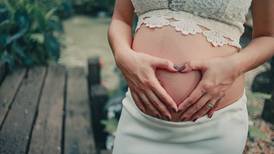 Los beneficios y los riesgos de tener un embarazo después de los 40