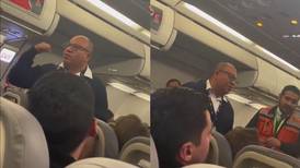 VIDEO | Aerolínea vende asientos inexistentes en un vuelo de CDMX a Monterrey y se vuelve viral