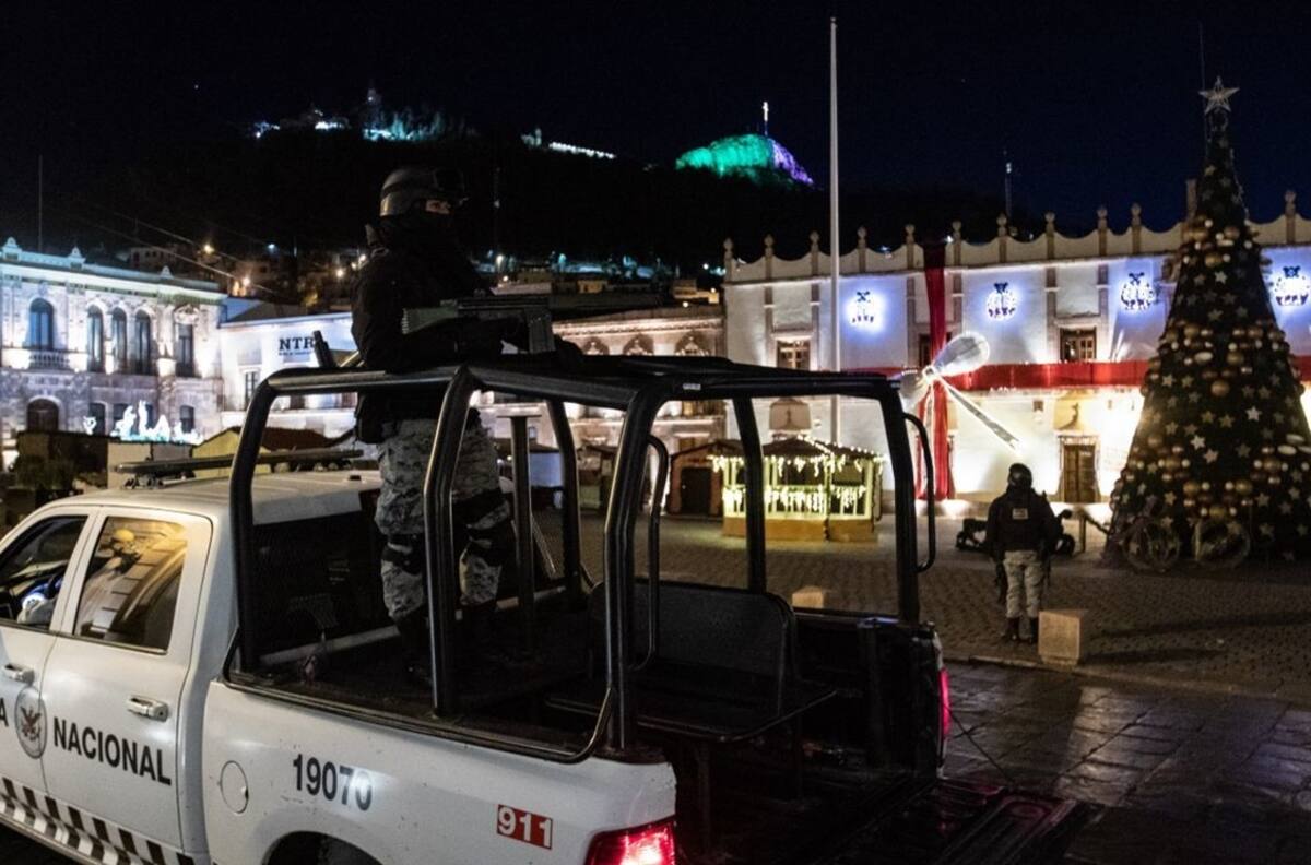 Identifican 4 de los diez cuerpos abandonados en una camioneta en palacio de gobierno de Zacatecas