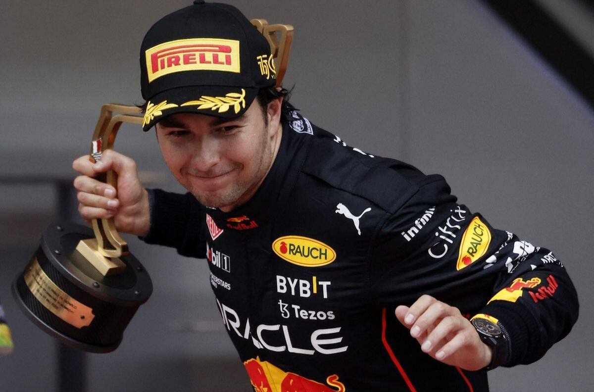 La indirecta de Checo Pérez a Max Verstappen y a Ferrari previo al GP de Bélgica