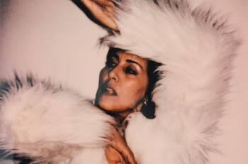 Con Stephanie Salas, Dalilah Polanco y Lambda García regresa "Perfectos desconocidos" al teatro