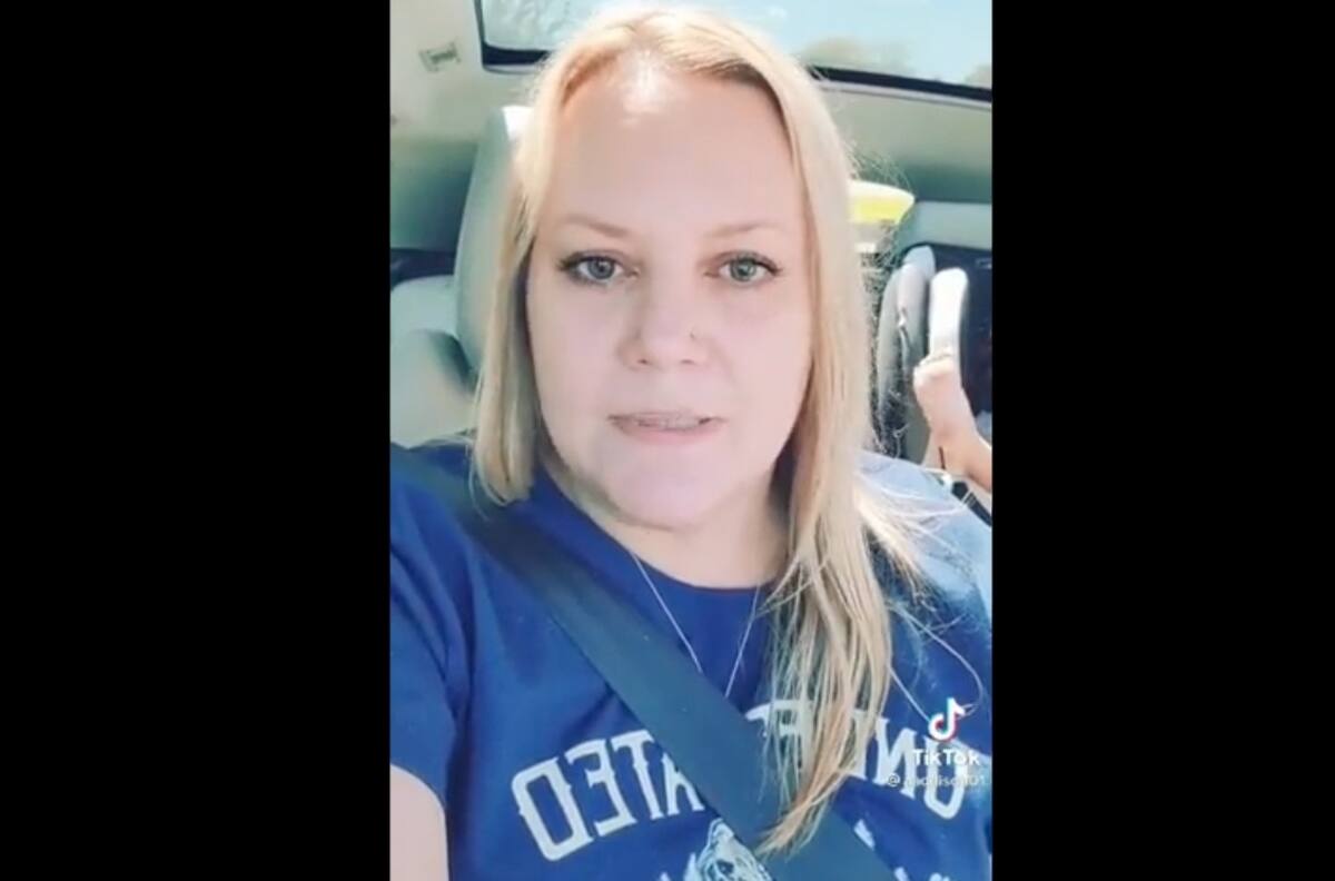 Video: Mujer descubre en el periódico que su marido le es infiel y tiene otra familia