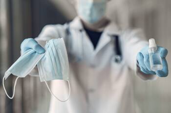 Si presentas estas señales de contagio de ómicron, ¡aíslate!