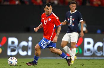 Gary Medel a un paso de dejar Europa: 4 equipos lo pretenden