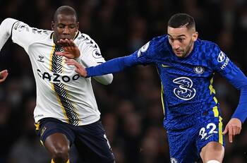 Chelsea deja ir puntos importantes ante el Everton con un empate en casa