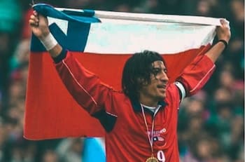 Iván Zamorano confesó que jugó gratis para el Colo Colo