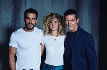 Antonio Banderas luce guapísimo a los 61 años, así lo felicitaron las celebridades