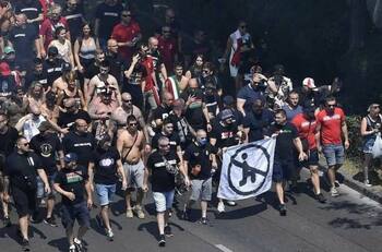 Más polémica en la Eurocopa: UEFA investiga posibles actos discriminatorios