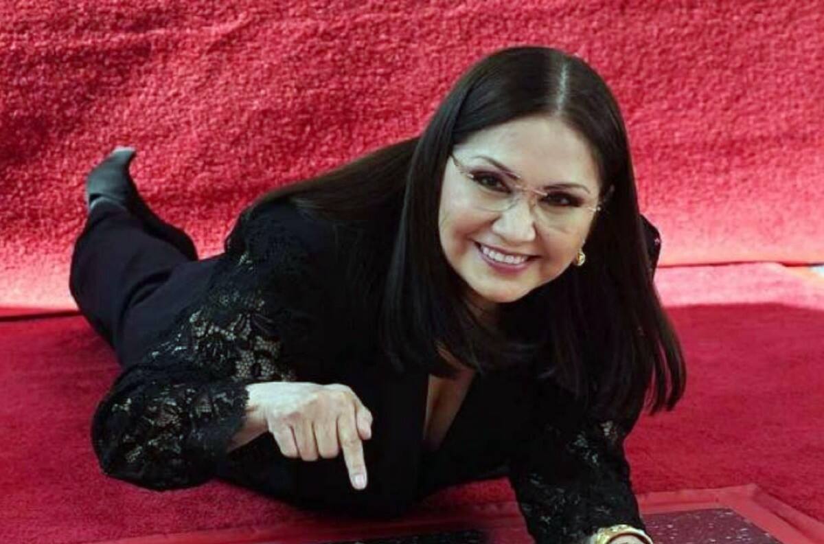 Ana Gabriel ya tiene su estrella en el Paseo de la Fama de Hollywood
