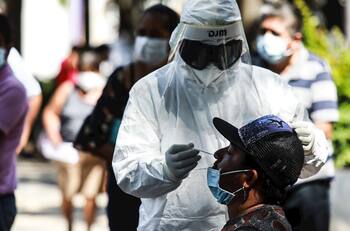 La edad aumenta la frecuencia de una repuesta inmune alterada ante la Covid-19