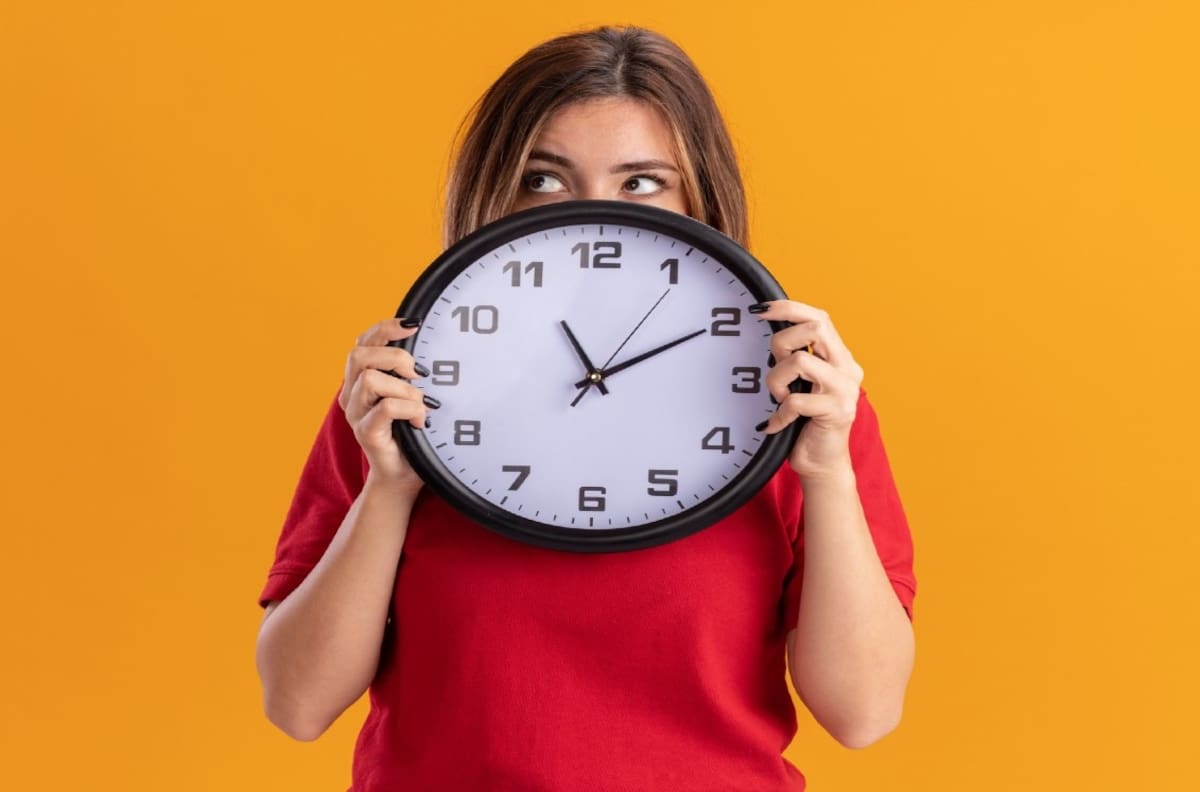 Adiós horario de verano, hola horario de invierno ¿Se adelanta o atrasa el reloj?