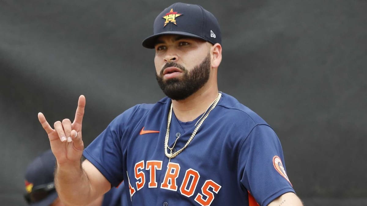 José Urquidy conquistó campeonato de Grandes Ligas de Beisbol con Houston Astros
