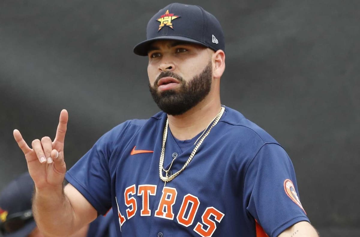 José Urquidy conquistó campeonato de Grandes Ligas de Beisbol con Houston Astros