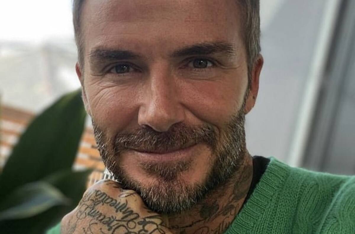 Victoria Beckham presume a su esposo David Beckham en traje de baño