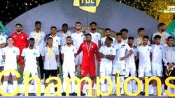 VIDEO | El festejo más aburrido del mundo: así recibieron la copa de campeones los jugadores del Al-Ahli de Arabia Saudita