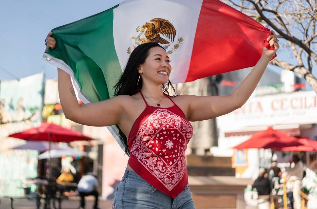 Top 10: Canciones que no pueden faltar en tu playlist del mes patrio ¡Viva México!
