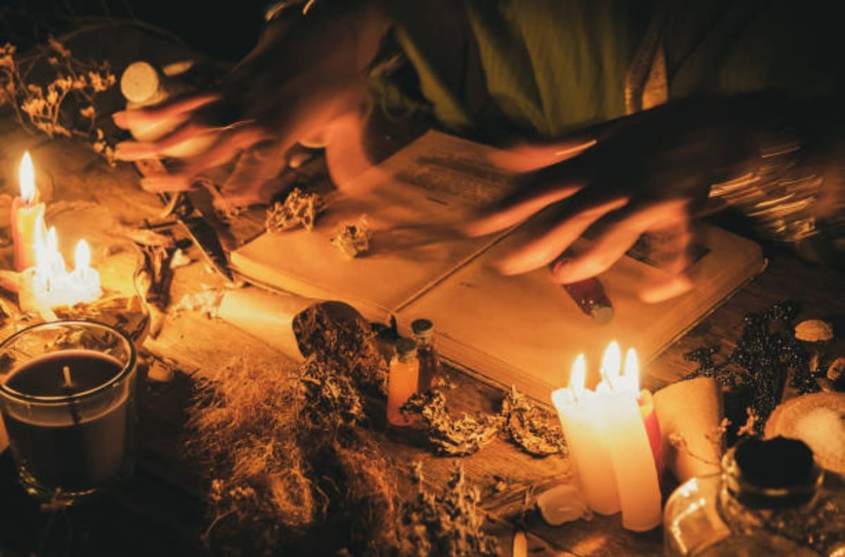 Realiza este ritual en Mercurio Retrógrado para soltar lo que te daña