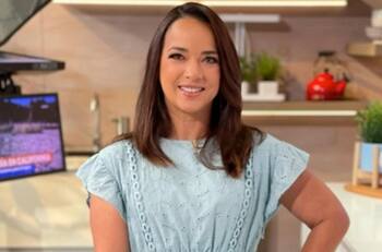 Adamari López se consiente con un tratamiento facial para estirar su piel