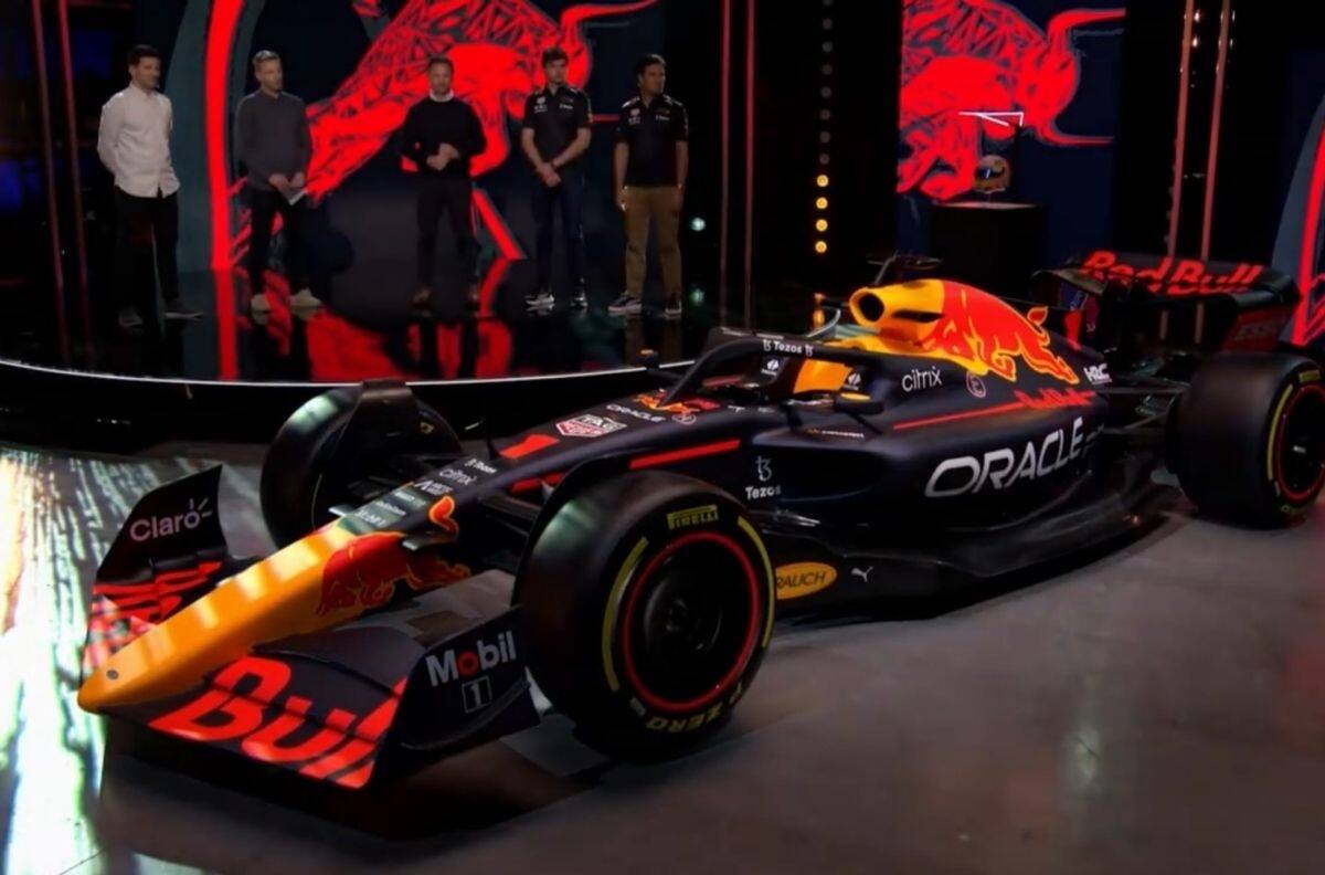 VIDEO | Así luce el increíble RB18 que conducirá Checo Pérez y Max Verstappen en F1 2022