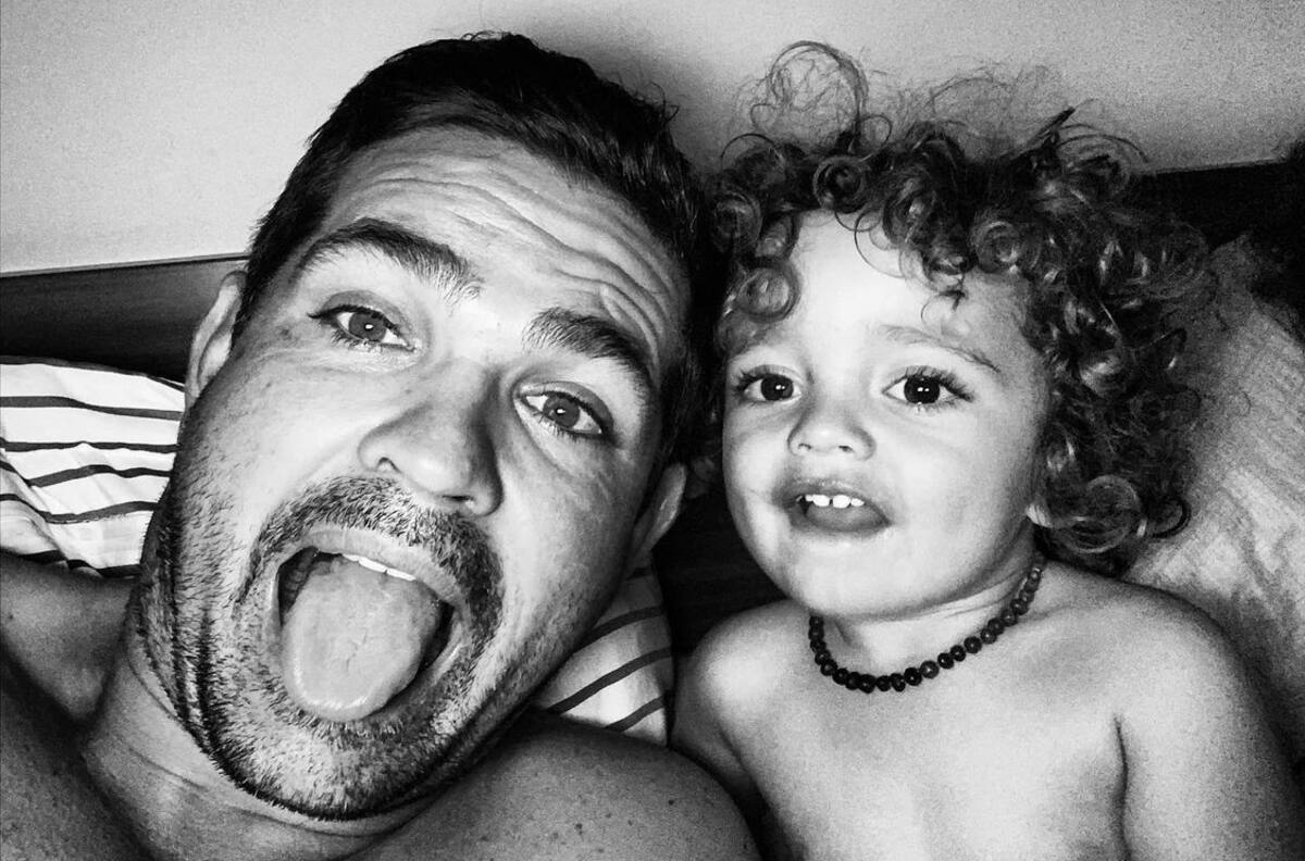 Ferdinando Valencia asegura que su hijo puede ver a su hermano que falleció en 2019
