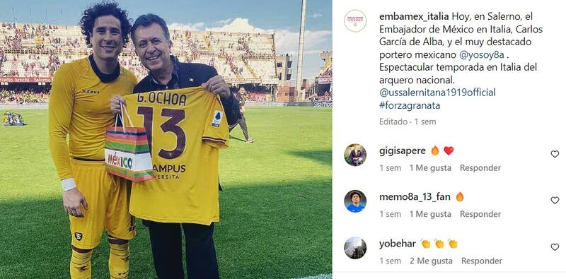 Guillermo Ochoa recibió la visita del embajador de México en Italia (embamex_italia)