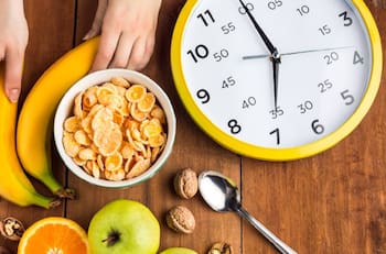 ¿Qué es el ayuno intermitente? Ventajas y desventajas de esta tendencia