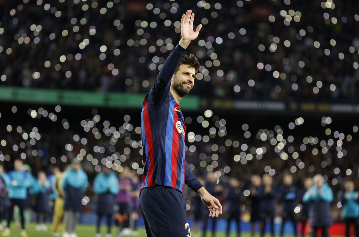 El homenaje de la hinchada del Barcelona a Gerard Piqué en su último partido en Camp Nou