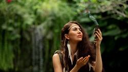 Luna Llena de Nieve: Ritual para atraer el amor y felicidad