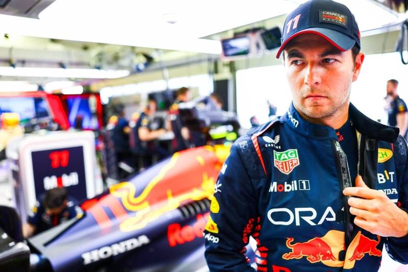 El mexicano fue ignorado por el jefe de los ingenieros de Red Bull.