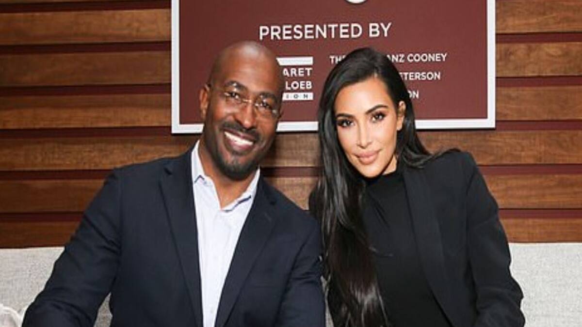 Kim Kardashian se olvida de Kanye e inicia romance con un exitoso abogado