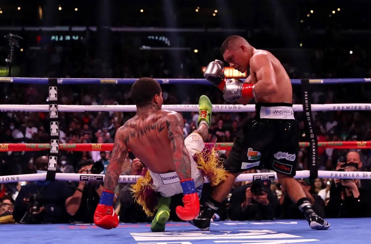 'Pitbull' Cruz le enseña a Héctor Luis García cómo atacar a Gervonta Davis