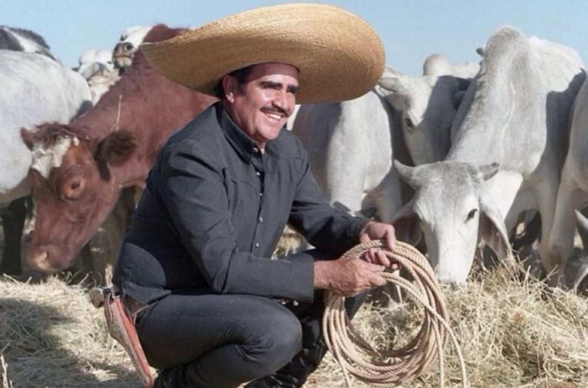 Vicente Fernández Jr. niega que su padre tenga el síndrome de Guillain-Barré