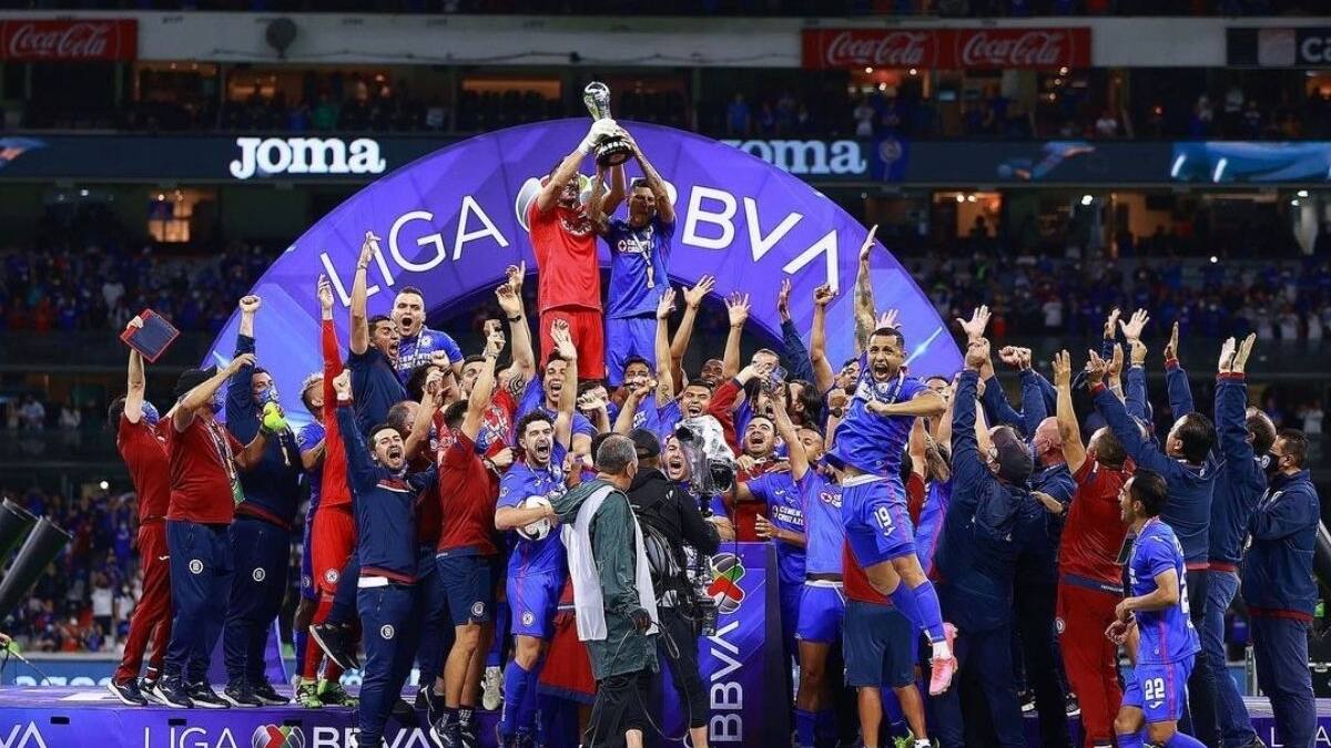 Futbol de Estufa: Estas serían las posibles bajas de Cruz Azul para el Apertura 2021