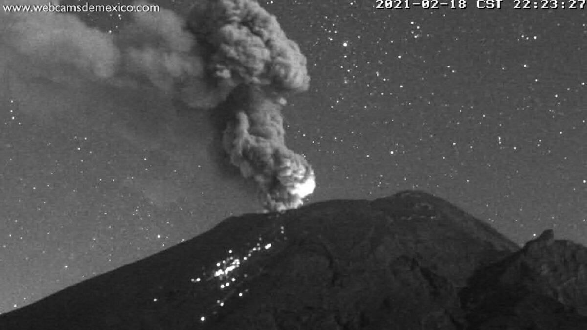 Semáforo amarillo fase dos: Explosión del volcán Popocatépetl