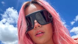 Karol G sacude las redes con nuevo look y se dice que hace referencia a Feid