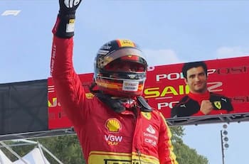 VIDEO | ¡Golpe de Ferrari en F1! Carlos Sainz le robó la pole position del Gran Premio de Italia a Max Verstappen