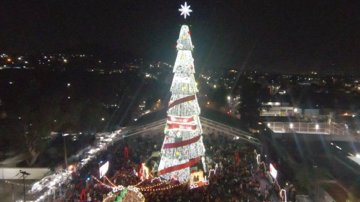 Si estás en la CDMX corre a ver el Árbol de Navidad monumental