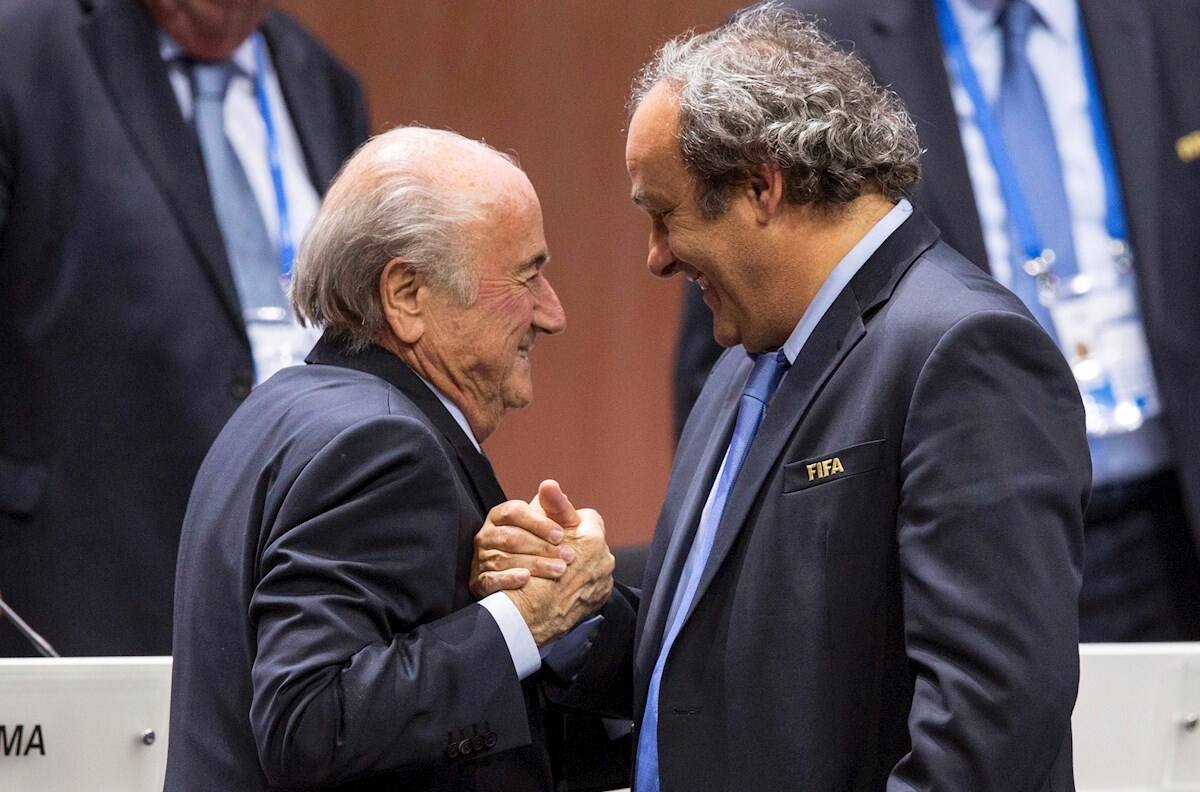Joseph Blatter y Michel Plattini fueron acusados por fraude en Suiza