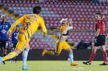 VIDEO | Soteldo marcó un golazo para Tigres y es expulsado por doble amarilla