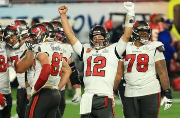 Tom Brady se retirará como uno de los atletas más ricos en la historia