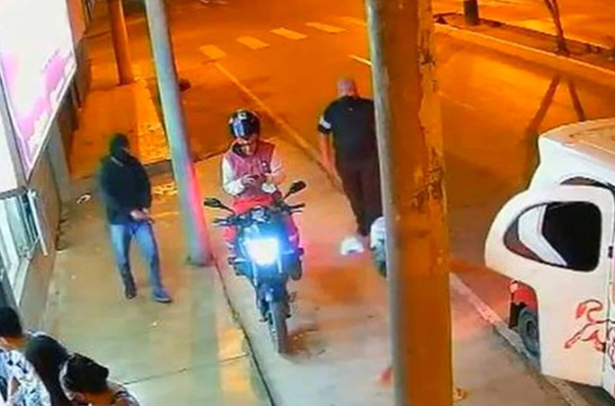 VIDEO: Delincuente mató por error con disparo a su cómplice durante un asalto