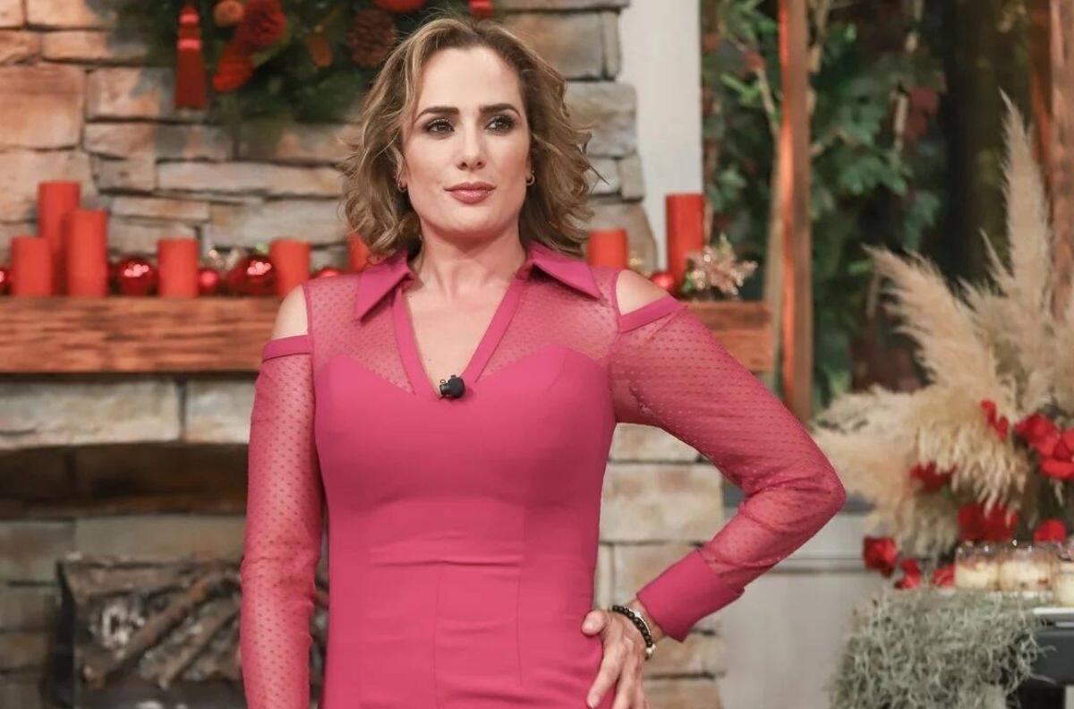 Revelan primeras imágenes de Betty Monroe saliendo del hospital con su cuarto bebé recien nacido