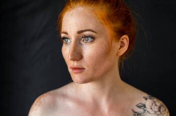 ¿Chispitas de colores y estrellitas como pecas? Te contamos de la tendencia