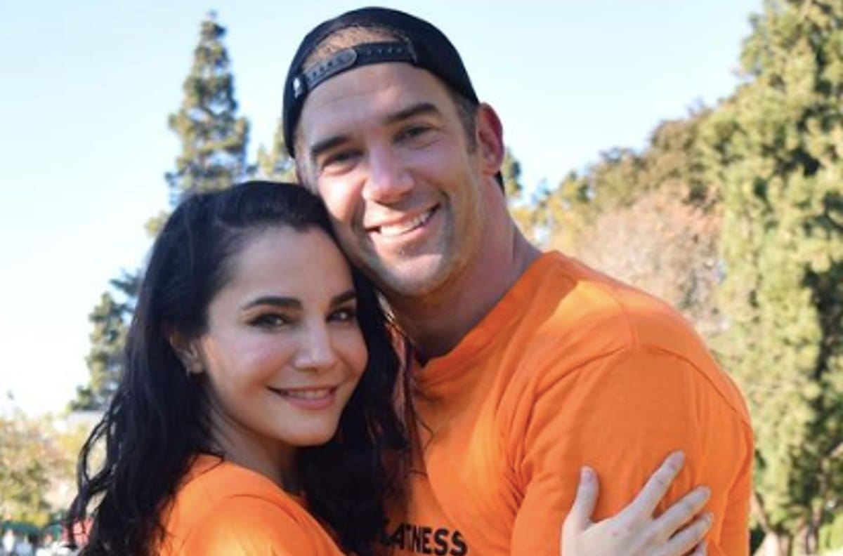 ¿Martha Higareda cortó con su novio? El mensaje de Lewis Howes desata rumores