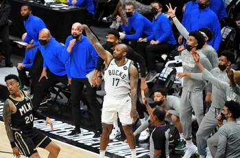 Milwaukee Bucks por remontada histórica ante Phoenix Suns