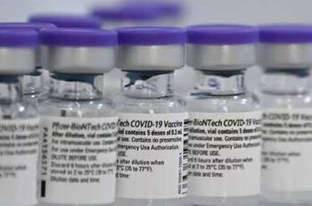 Para evitar vacunas falsas OMS pide destruir los frascos