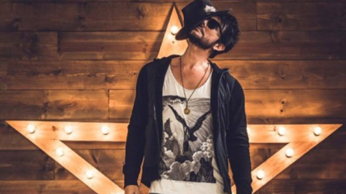 Beto Cuevas regresa a la música haciéndole un tributo a Raphael