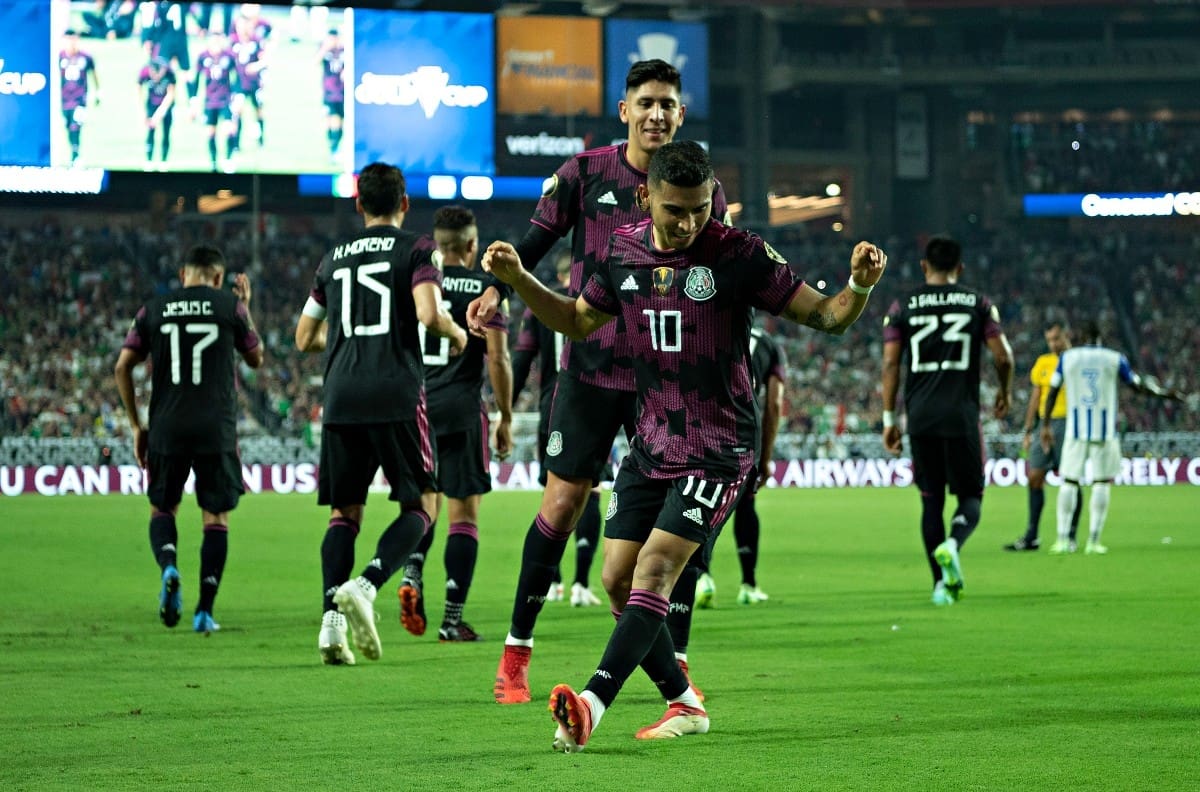 México goleó a Honduras y avanzó a las Semifinales de la Copa Oro